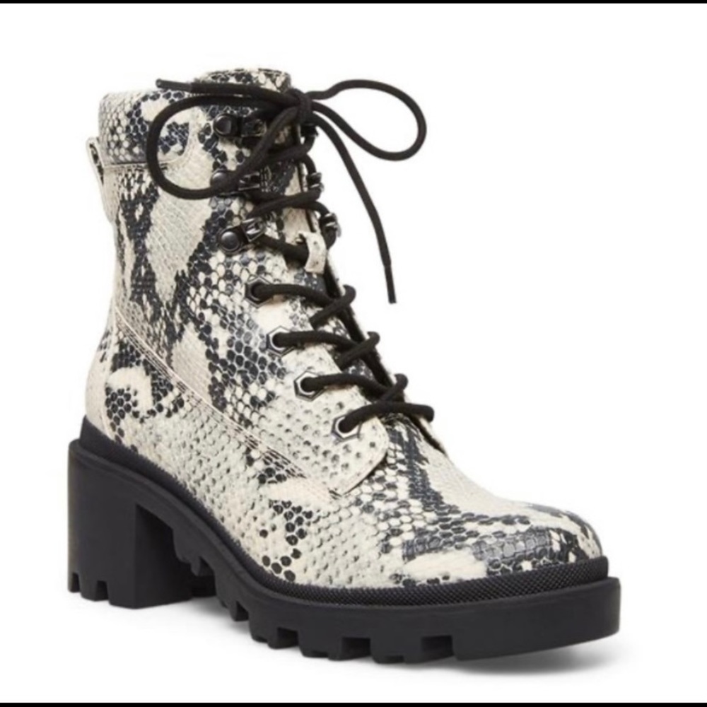 Madden Girl Dillan Snakeskin combat
